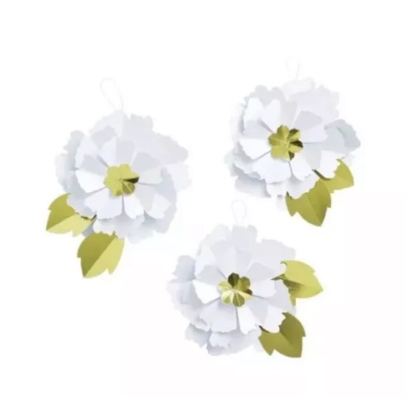 NEW Spritz Paper Flowers Kit ~ Makes 3 (11, 9, 7 ) 1 Set White, Gold & Green - Picture 4 of 5